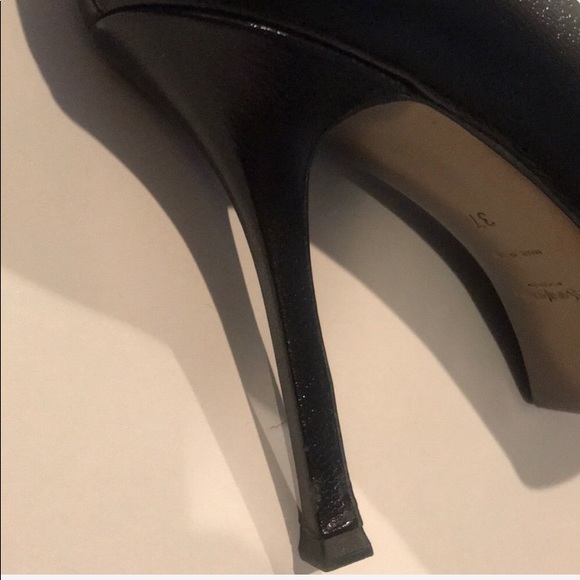 Authentic YSL 4 inch Tribute - Picture 8 of 10